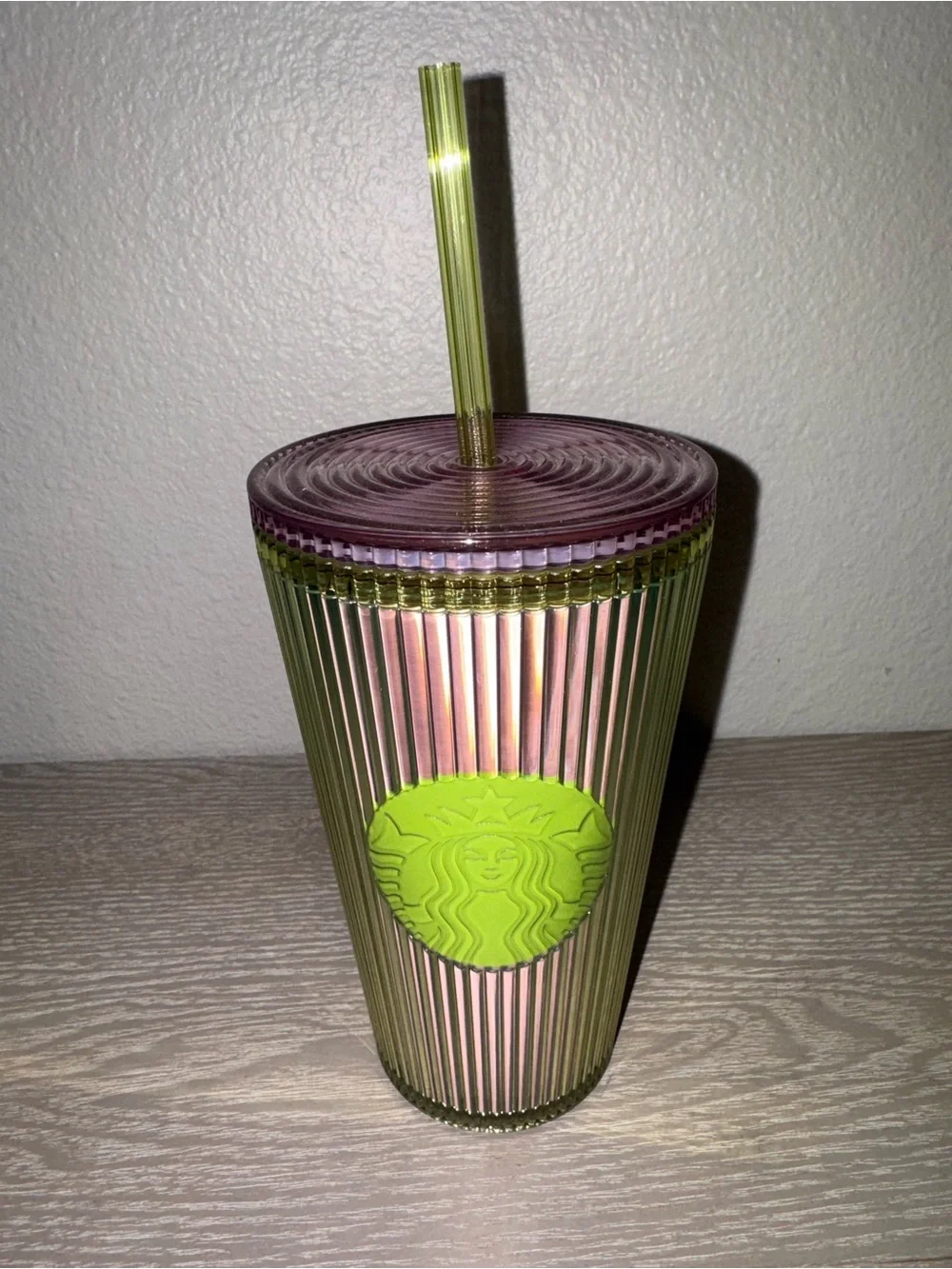 Starbucks Pleated Green Apple & Lilac Grande Cold Cup 16oz